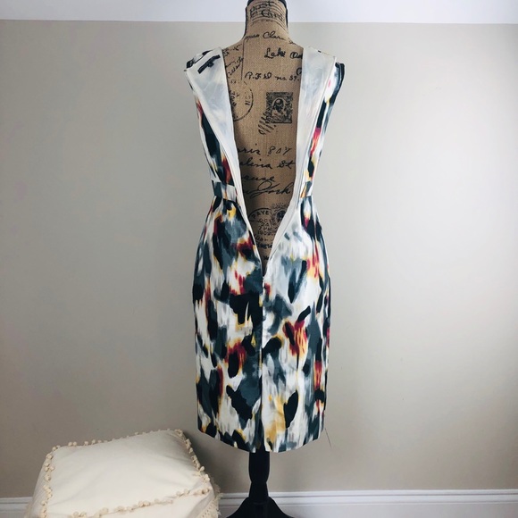 Colorful abstract dress - Picture 4 of 8